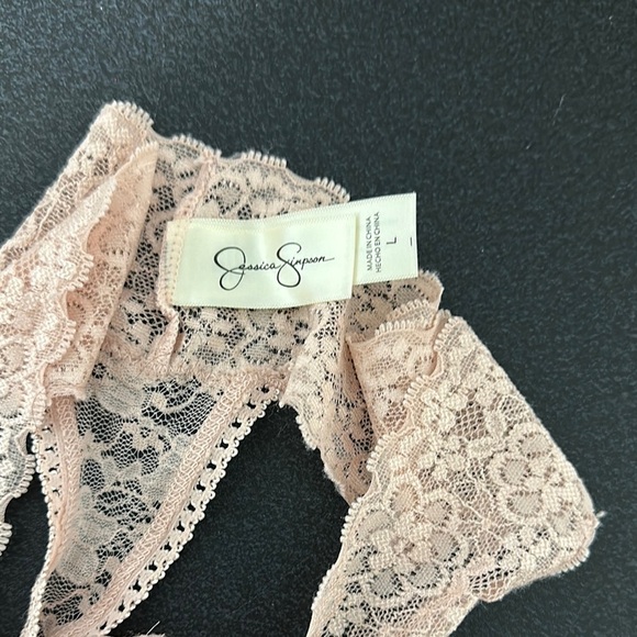 Jessica Simpson Cream Lace Panties - Picture 2 of 2
